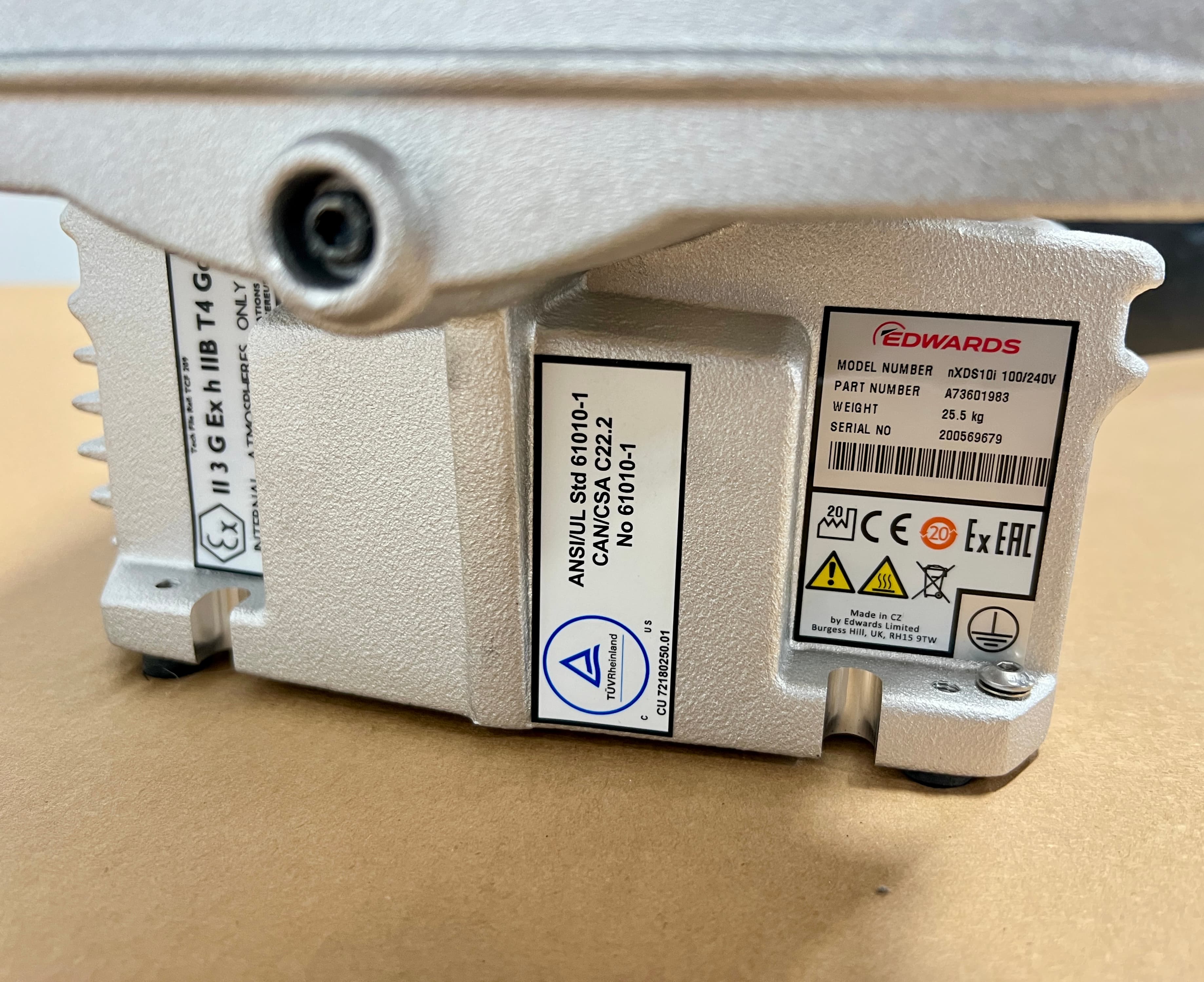 Edwards nXDS10i Vacuum Scroll Pump