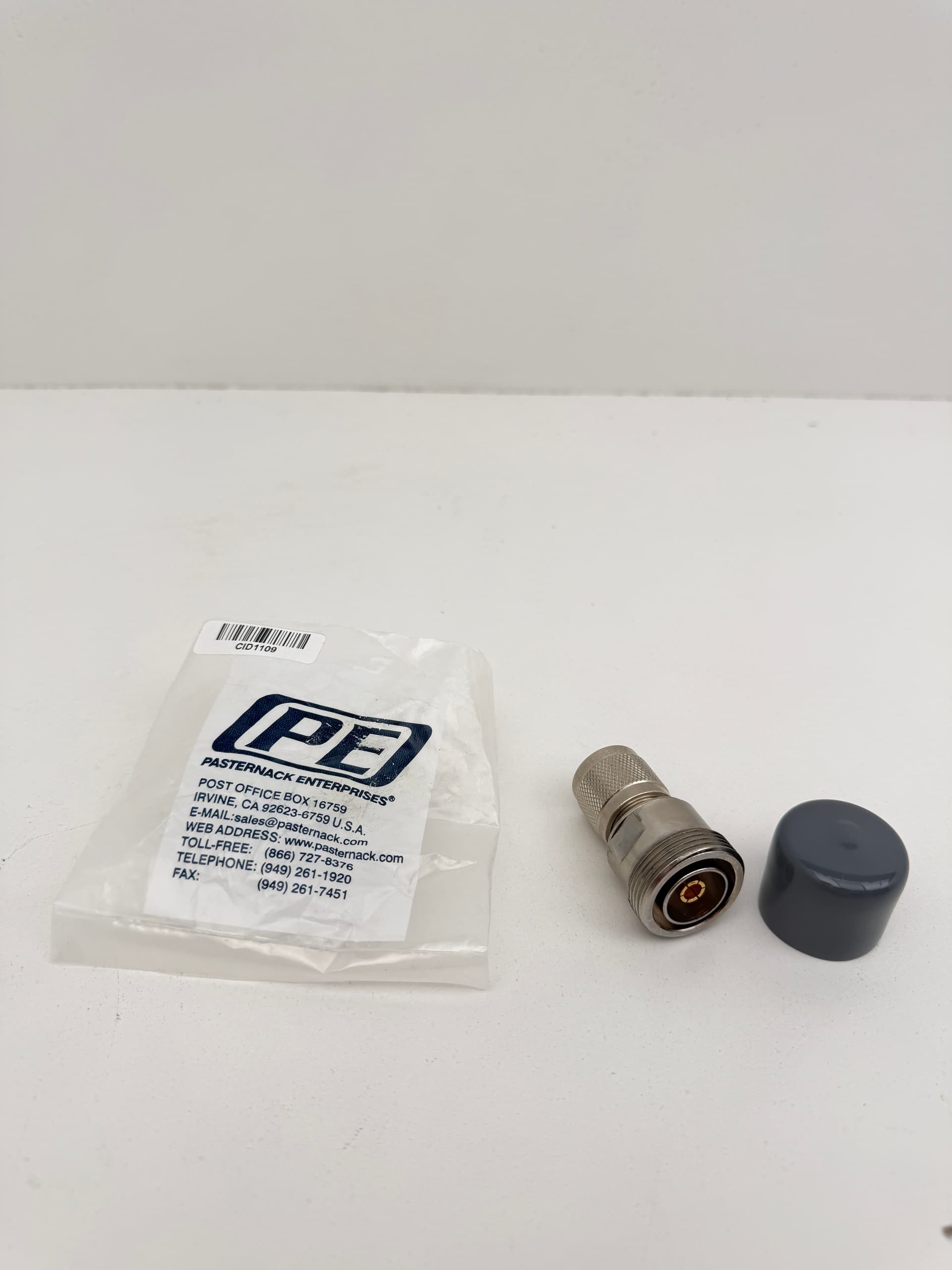 Pasternack PE9559 7/16 DIN Female to HN Male Adapter RF Coaxial 50 Ohm