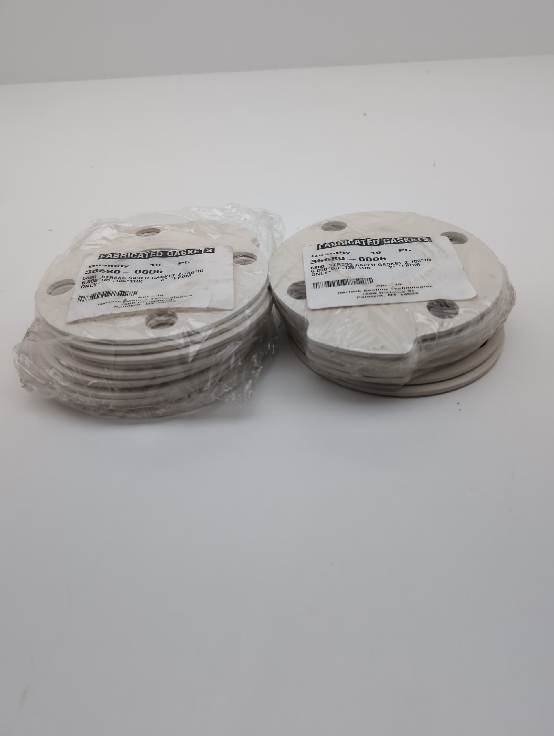 Garlock 36680-0006 Stress Saver Gasket, 2.1" ID x6.0" OD .125 TH ,EPDM Lot of 24
