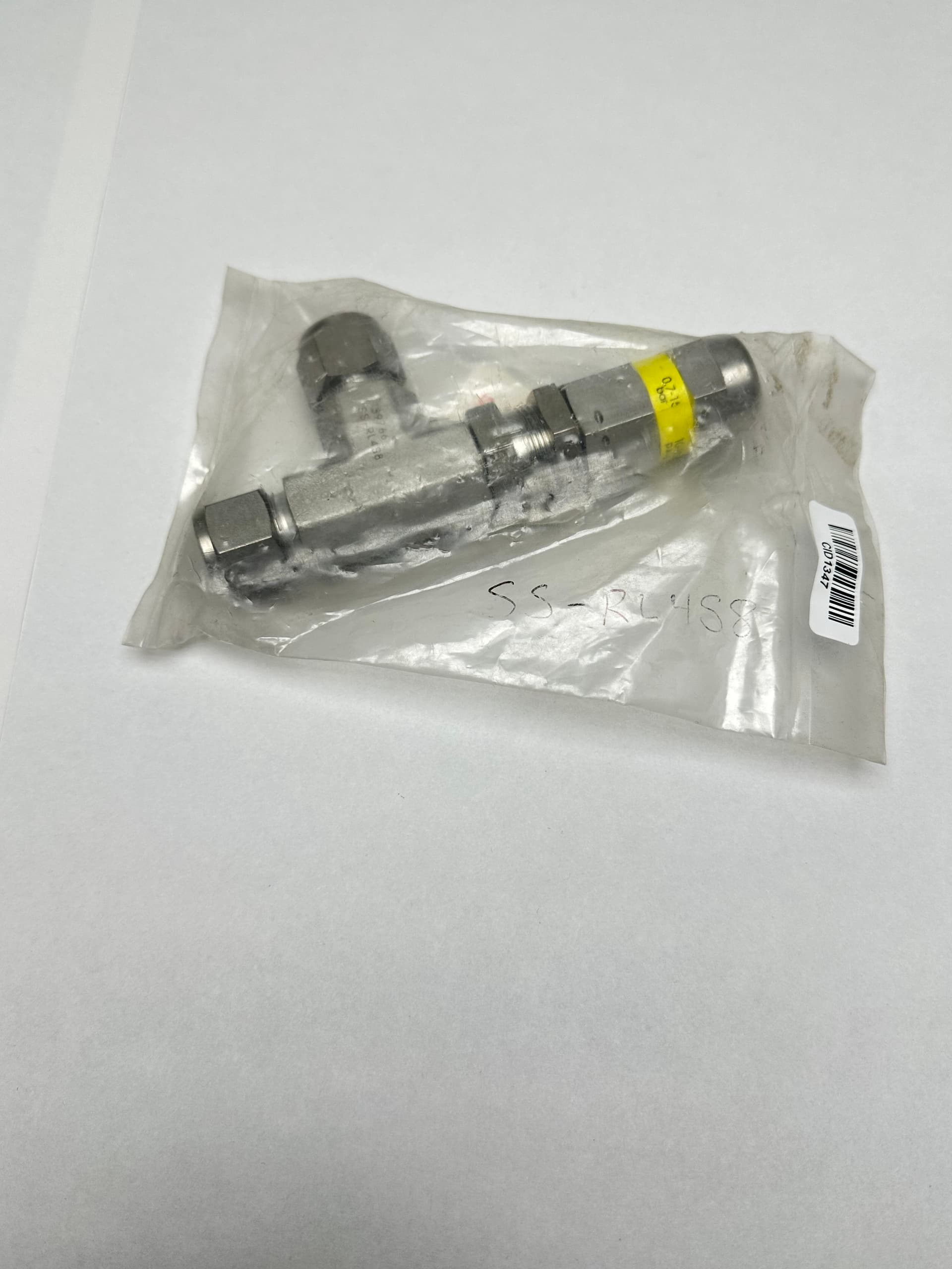 Swagelok SS-RL4S8 Low Pressure Proportional Relief Valve, 1/2 in. Swagelok Tube