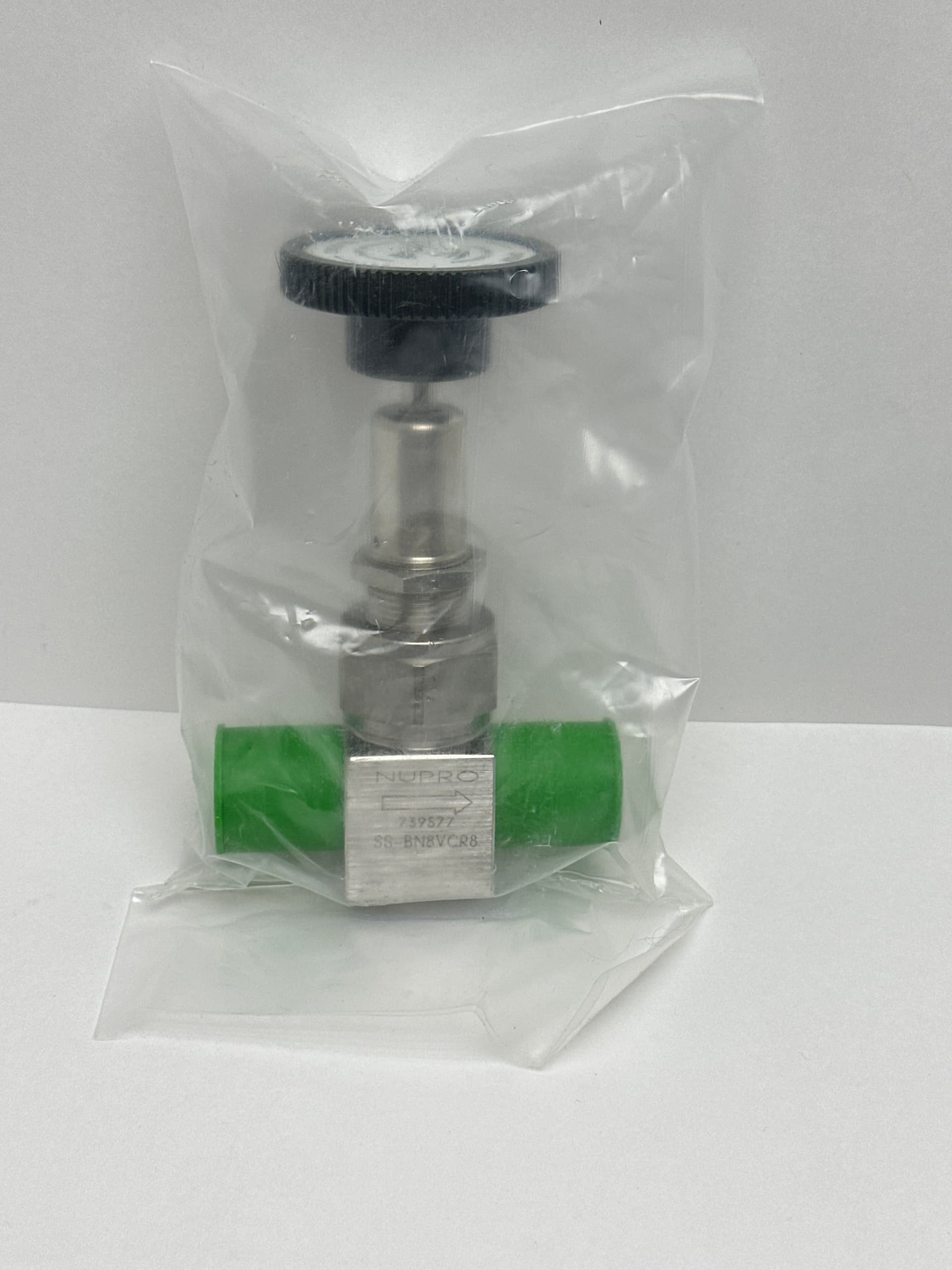 NuPro SS-BN8VCR8 Bellows-Sealed Valve, 1/2 in. Male VCR, 316L SS