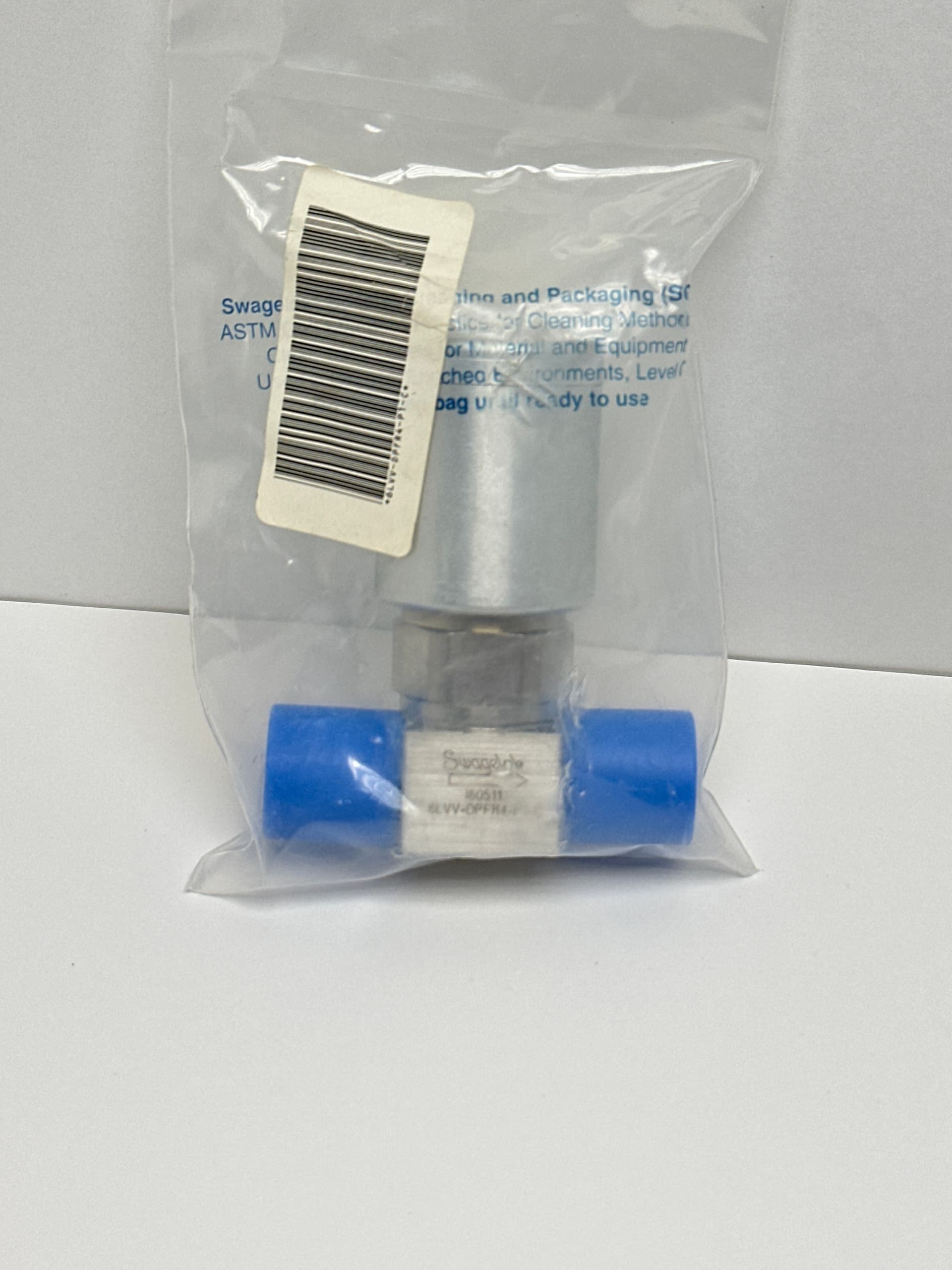 Swagelok 6LVV-DPFR4-P1-C UHP Diaphragm Valve, 1/4 in VCR, NC